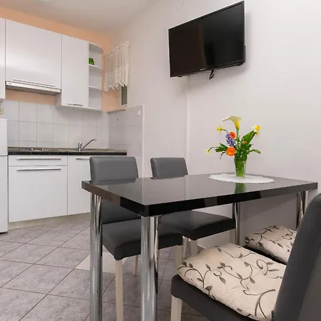 Urlicic Lägenhet Omiš