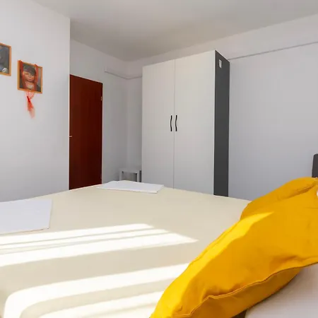 Apartment Urlicic *