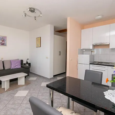 Apartment Urlicic *